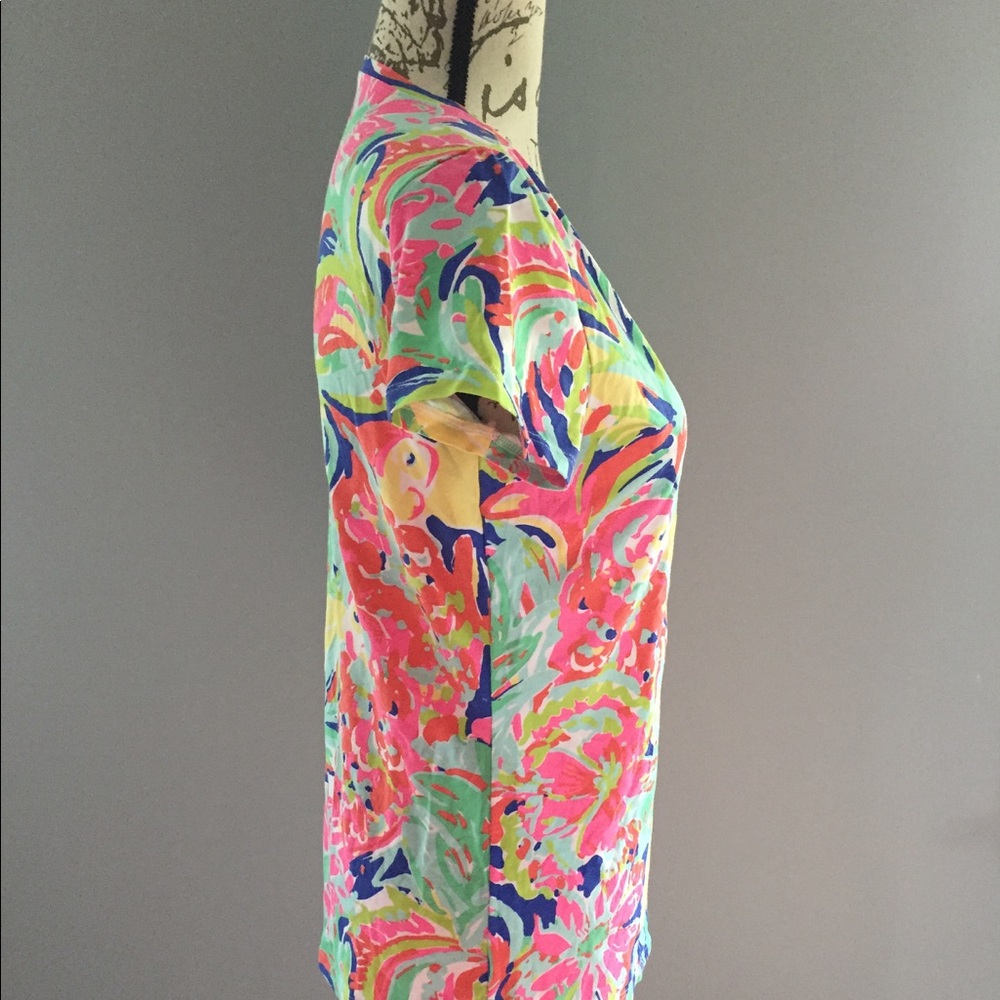 SOLD 🌺 Lilly Pulitzer Casa Banana Michele T shirt - Picture 4 of 8