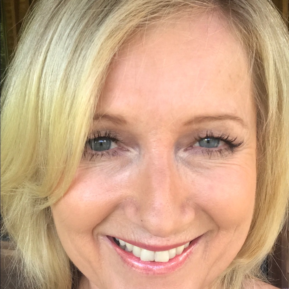 Meet your Posher, Tania