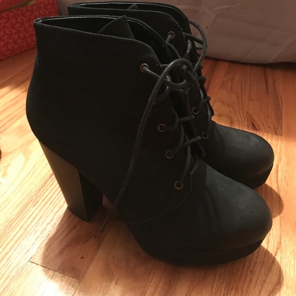 Olsenboye Shoes - Lace up booties