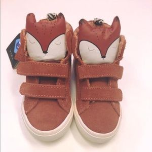 Zara canvas