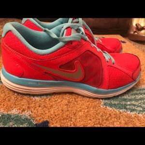 Nike dual fusion sz 8