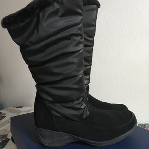 G.H. Bass Rain Snow Mid-Calf Black Boots Size 10