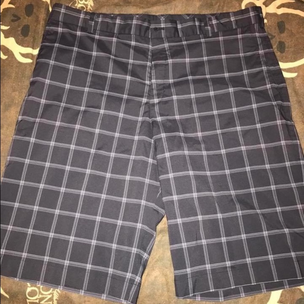Men's Nike golf shorts
