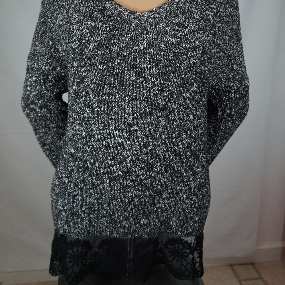 CLOSING CLOSET 🆘 FEVER | Knit Sweater