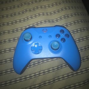 Meet your Posher, Adrian