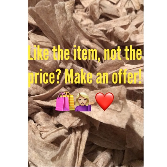 👠👚👡🛍👜❤️🛍👒💁🏼 - Picture 1 of 1