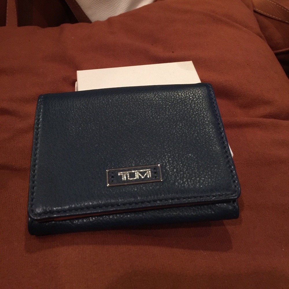 Men's Tumi wallet