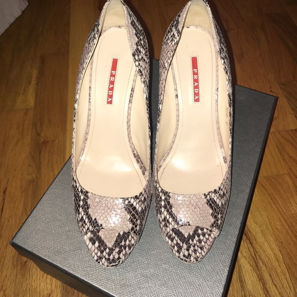 Prada snakeskin wedges - Picture 2 of 5