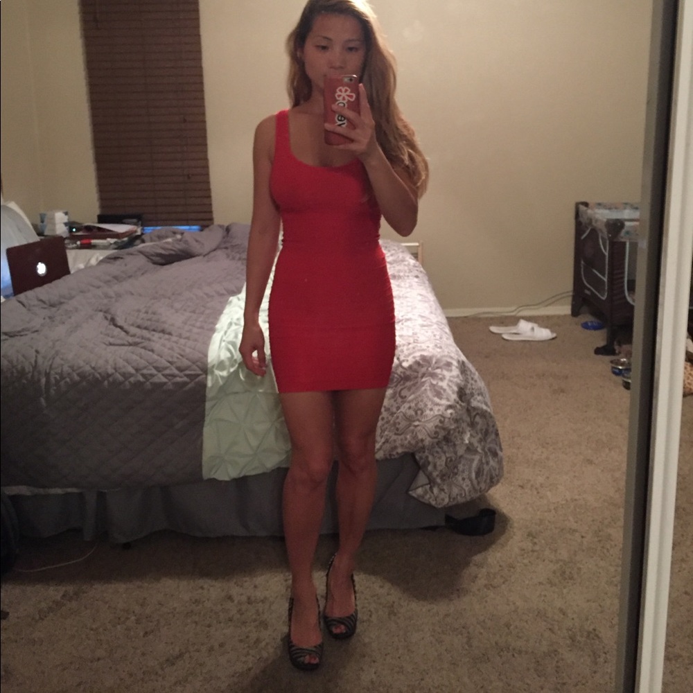 Red BeBe bodycon dress petite small