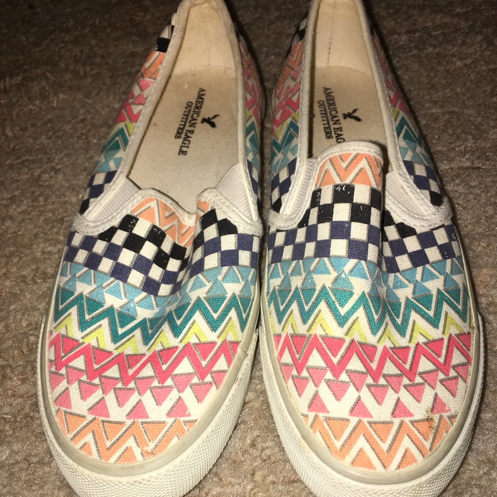 American Eagle slip ons