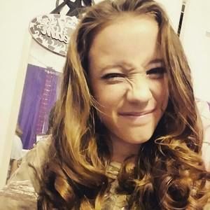 Meet your Posher, Dana