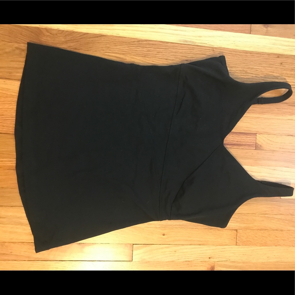 Black under armour tank size m