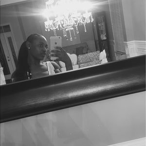 Meet your Posher, Simone