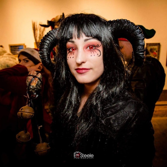 Meet your Posher, Bethanie - Picture 3 of 5