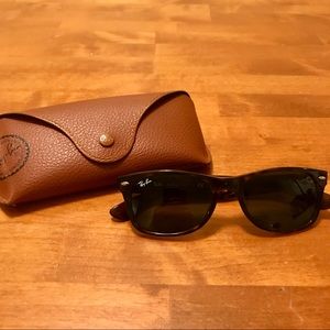 Ray-Ban New Wayfarers (52mm, Tortoise, Green)