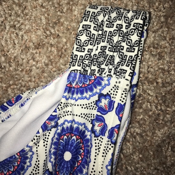 Bikini Set - Picture 3 of 6