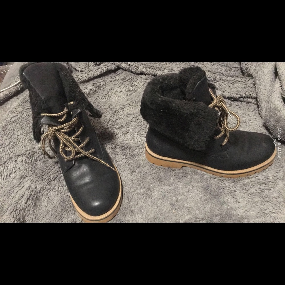 Black/beige boots - Picture 1 of 3