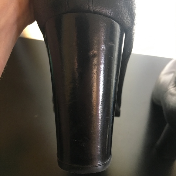 💖SOLD💖 Prada Black Knee High Heel Boots Size 38 - Picture 5 of 8