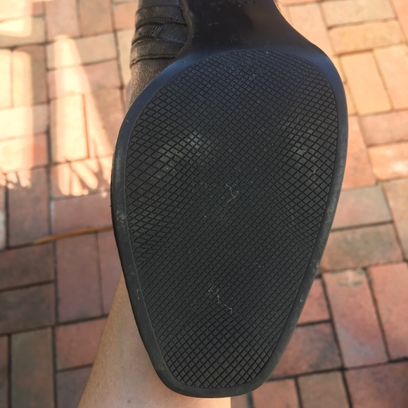 💖SOLD💖 Prada Black Knee High Heel Boots Size 38 - Picture 8 of 8