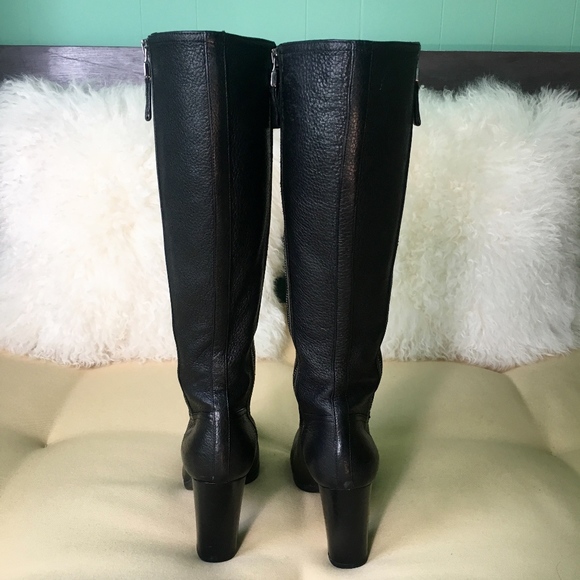 💖SOLD💖 Prada Black Knee High Heel Boots Size 38 - Picture 3 of 8