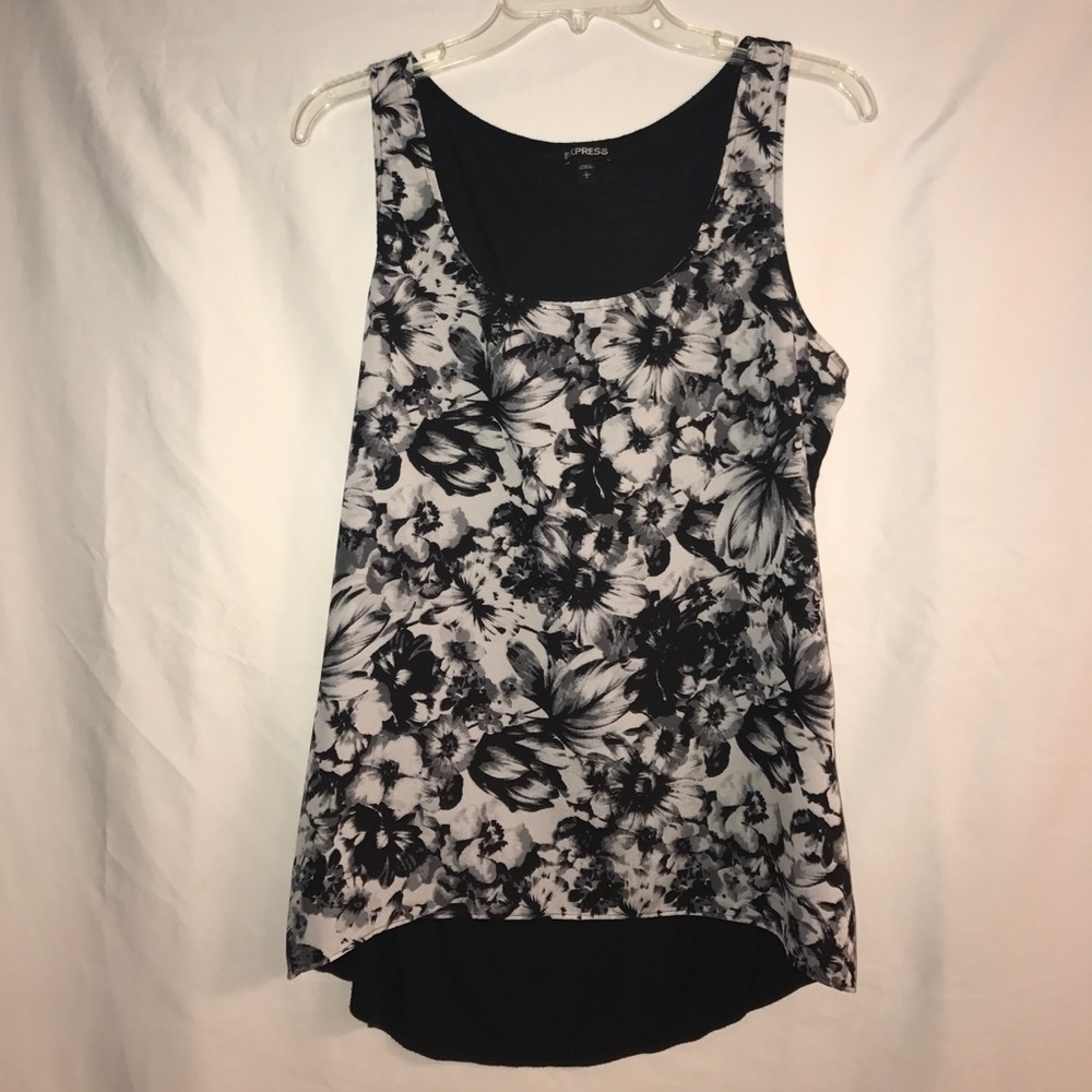 Black & white floral top