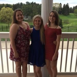 Meet your Posher, Lauren