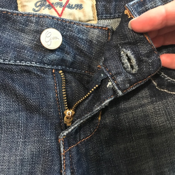 Guess Modele Medium Wash Jeans Size 24 - Picture 3 of 8