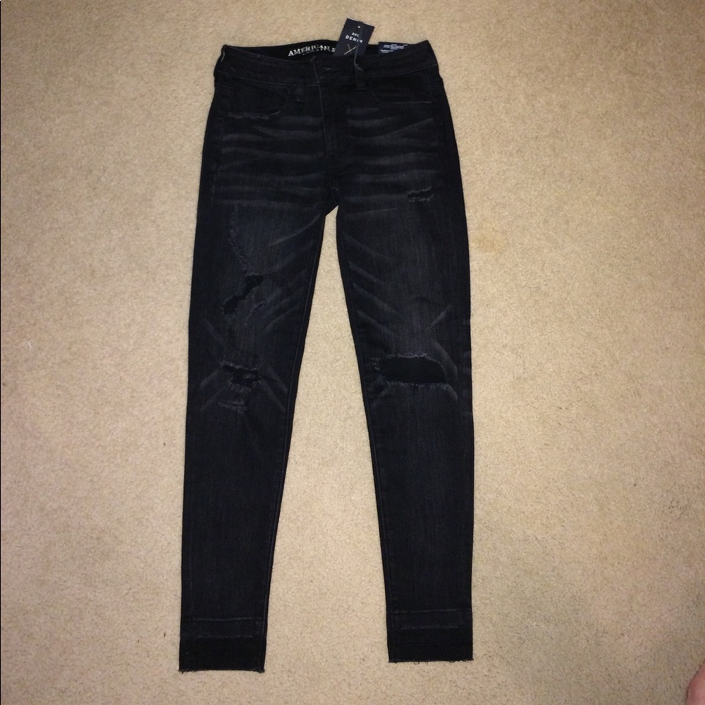 American Eagle Cropped Ripped Jeggings (black)