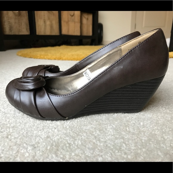Xhilaration barely worn dark brown wedges - Picture 3 of 4