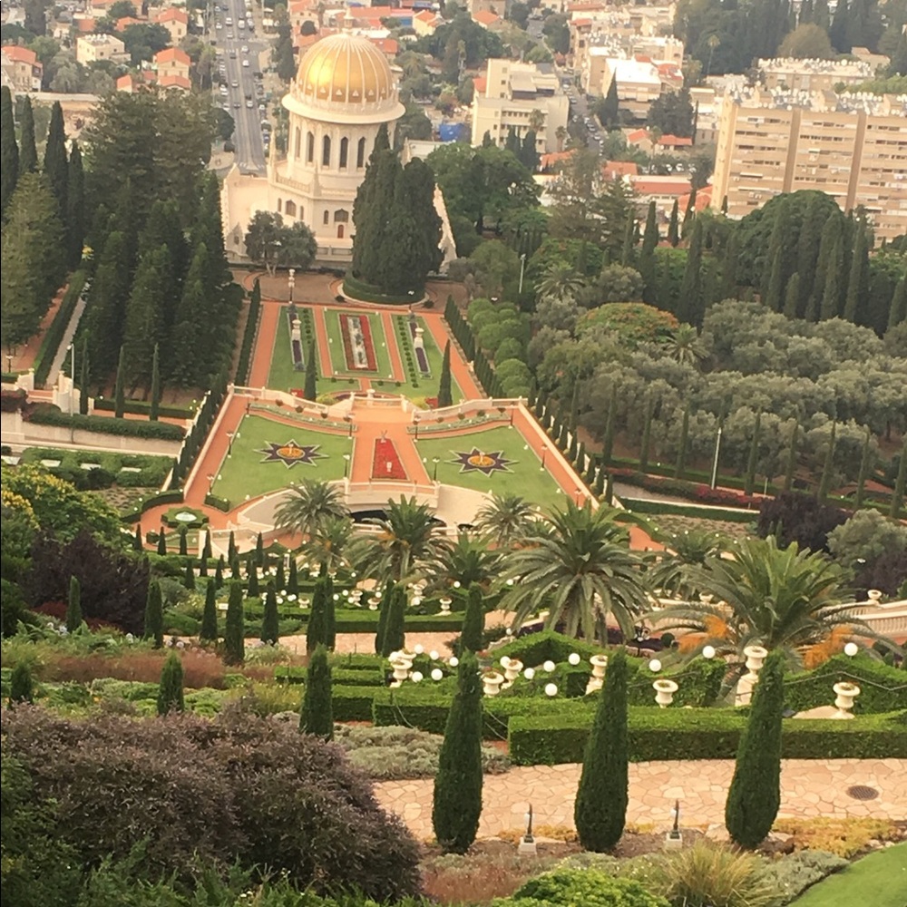 Meet your Posher, Najah