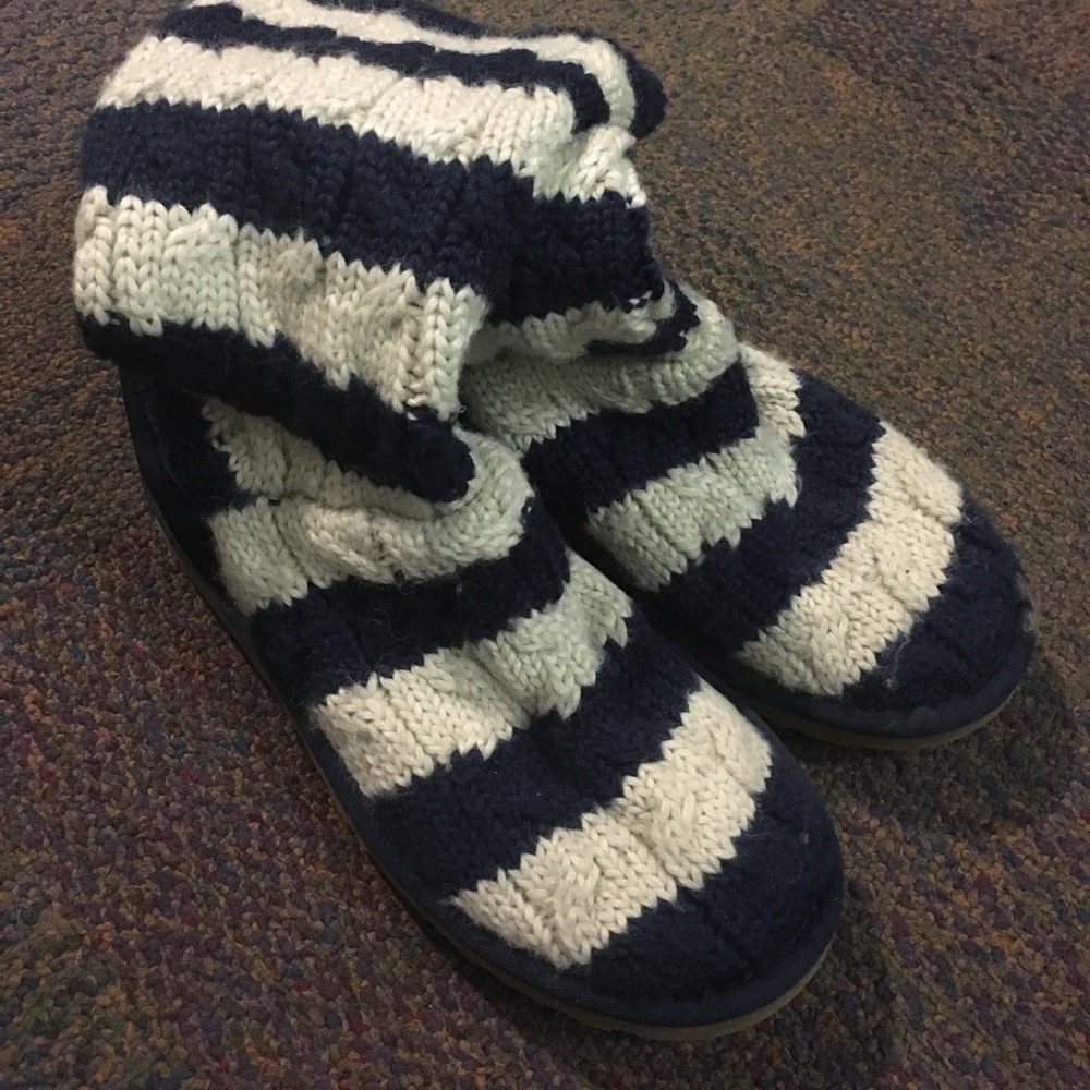 UGG cable knit sweater shoes