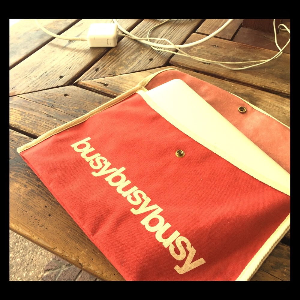 Computer carrying case.