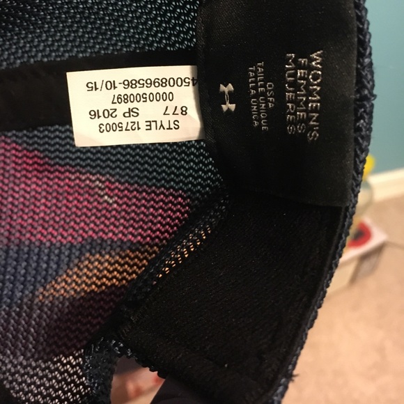 Under Armour Hat - Picture 3 of 4