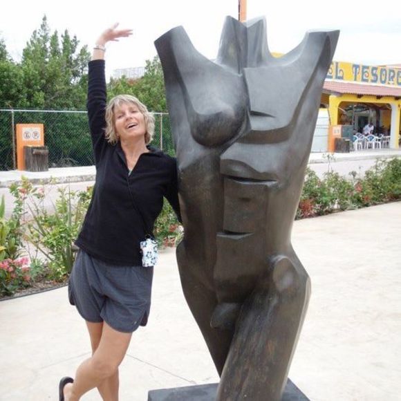 Meet your Posher, Lesa - Picture 1 of 1