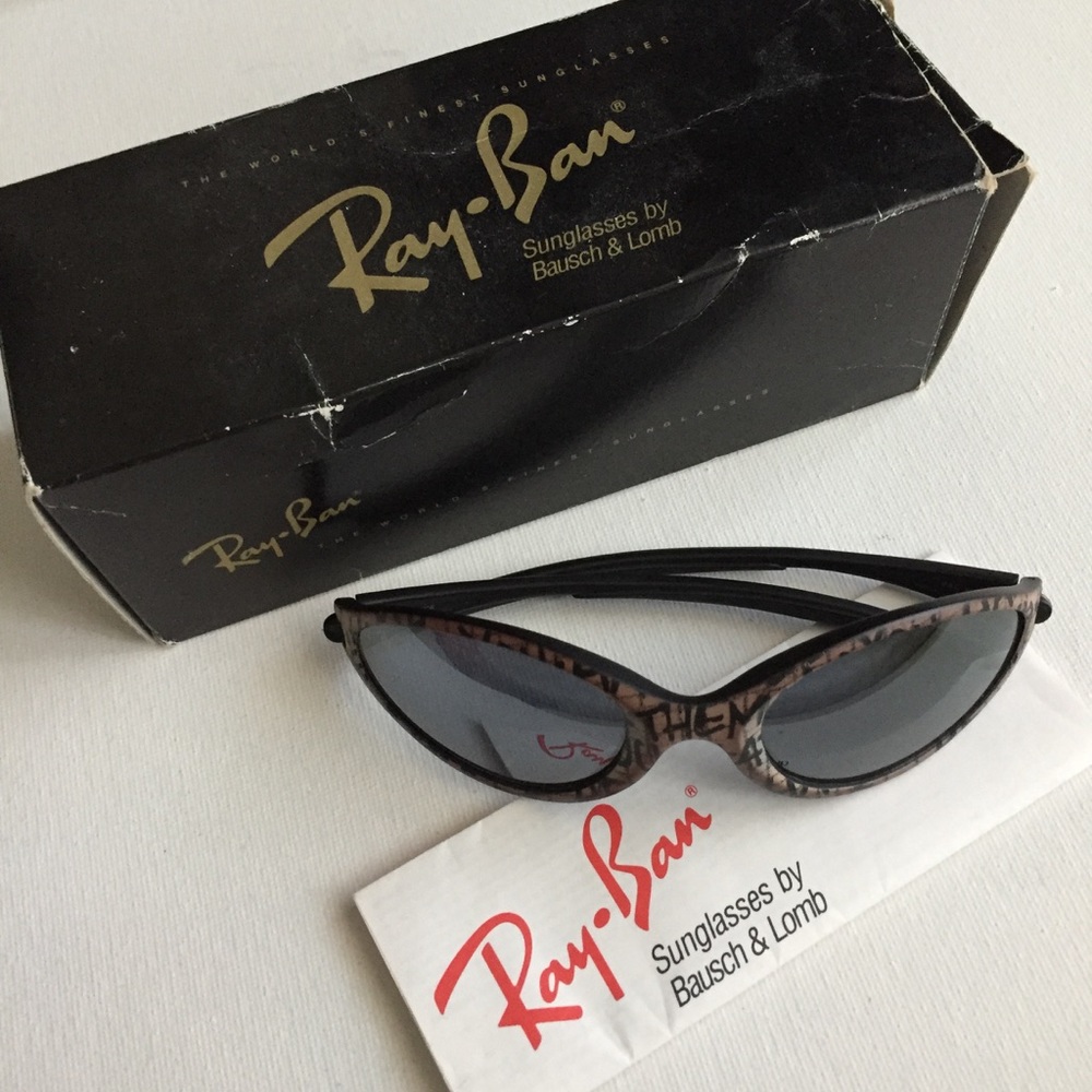Ray Ban - Vintage 90s cat eye graffiti sunglasses