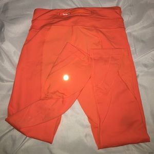 Lululemon run inspired cropped pants