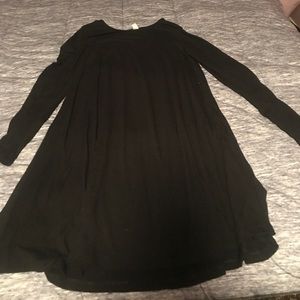 black long sleeve dress