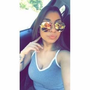 Meet your Posher, Kira