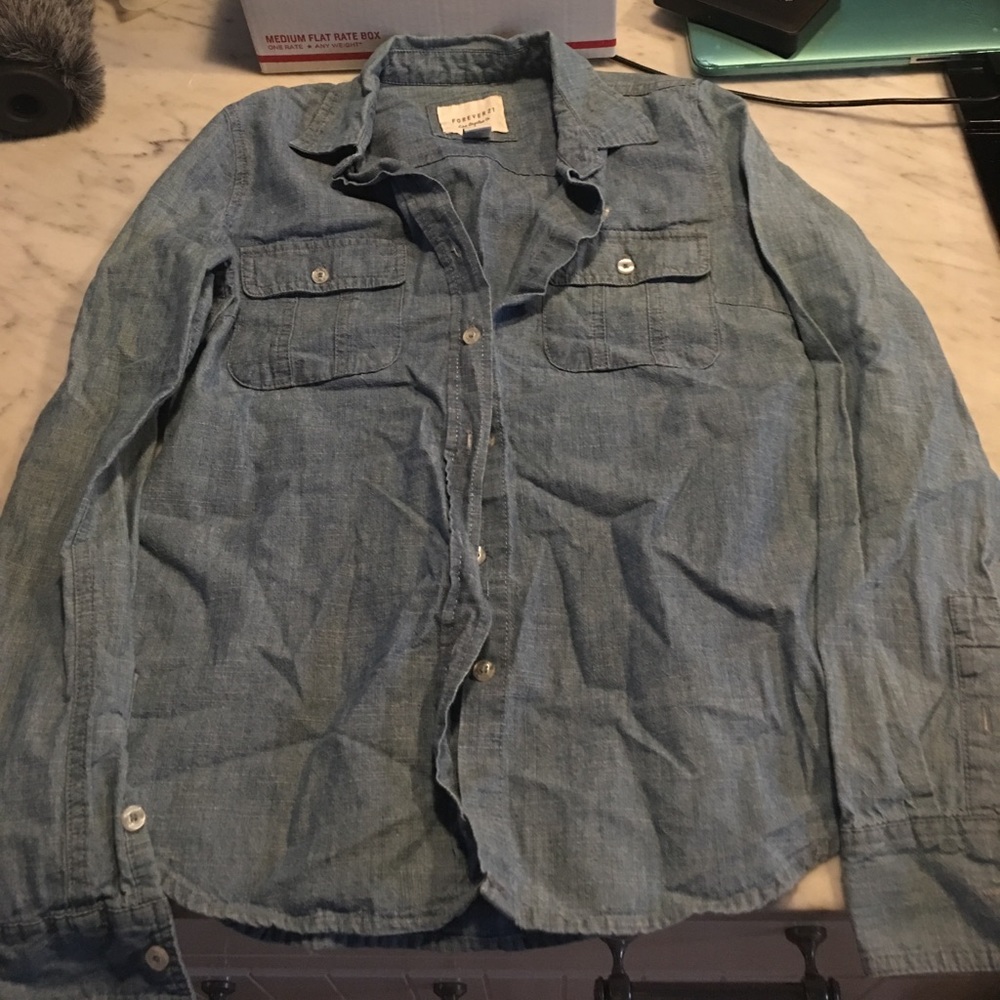 DENIM BUTTON UP SHIRT