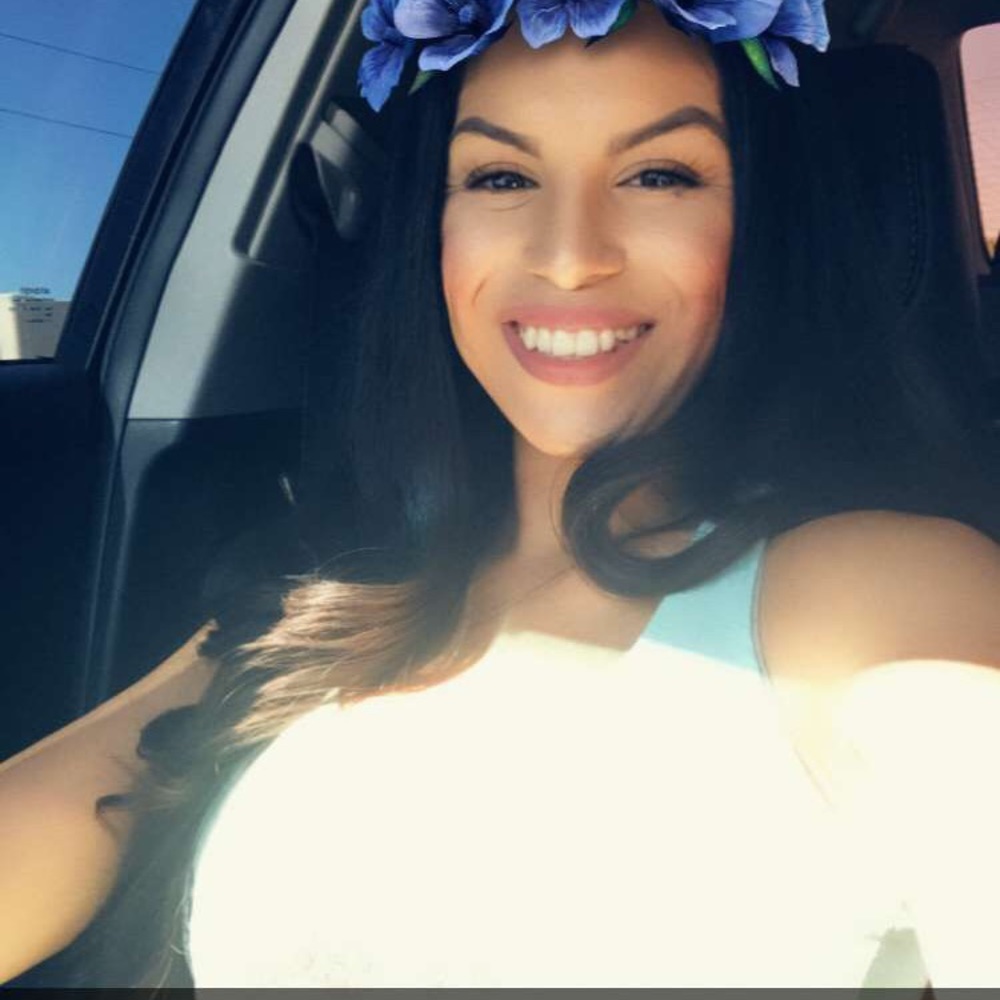 Meet your Posher, Beatriz