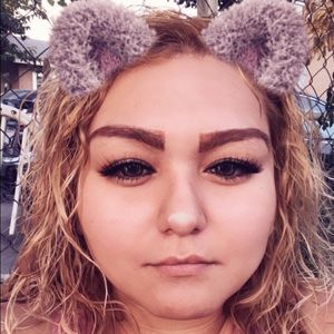 Meet your Posher, Cristina