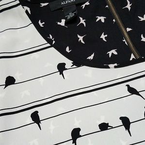 💥ALFANI BIRDS ON A WIRE FLOWY TEE💥