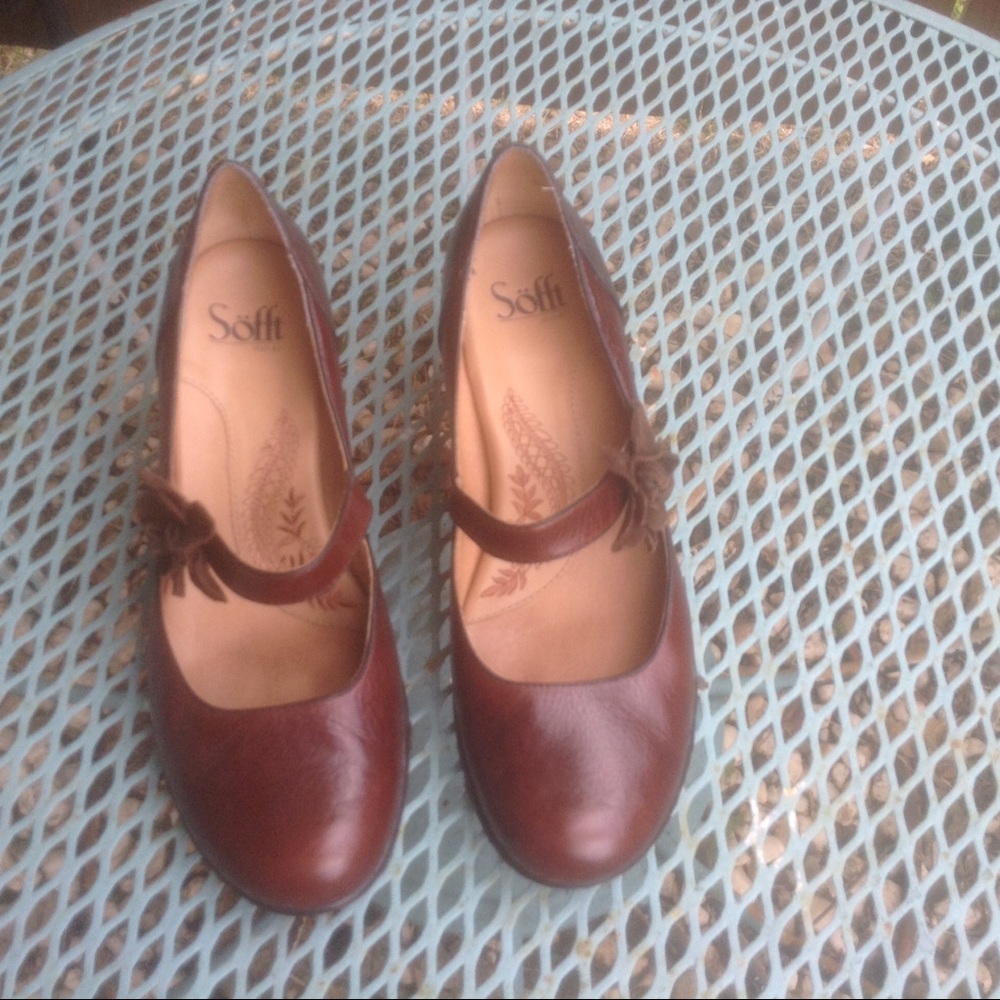 Sofft Stacked Heels