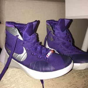 nike basketball shoes