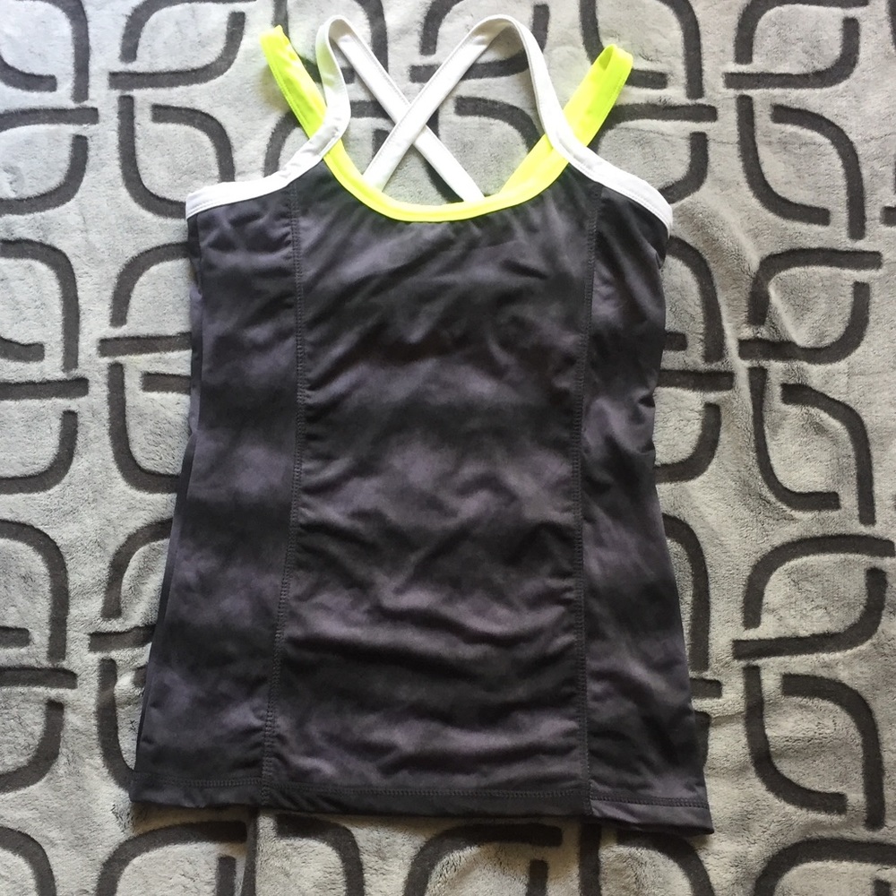 🔥price drop Kyodan tank top. Size S.