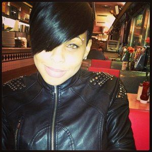 Meet your Posher, Decoda