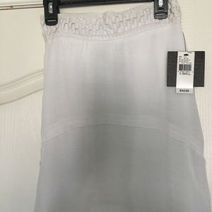 White high-low skirt