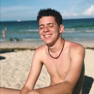 Meet your Posher, Facundo