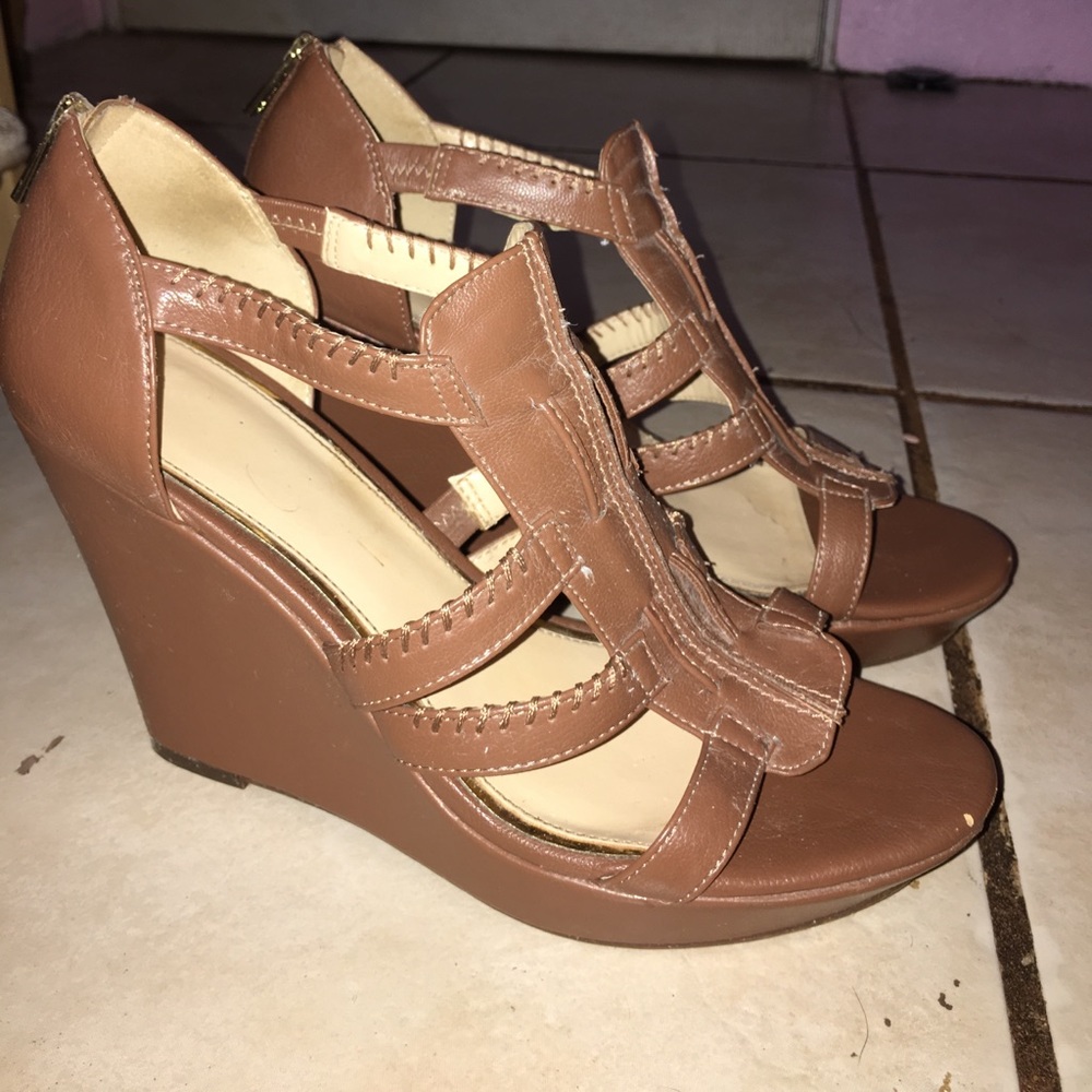 Jessica Simpson brown wedges