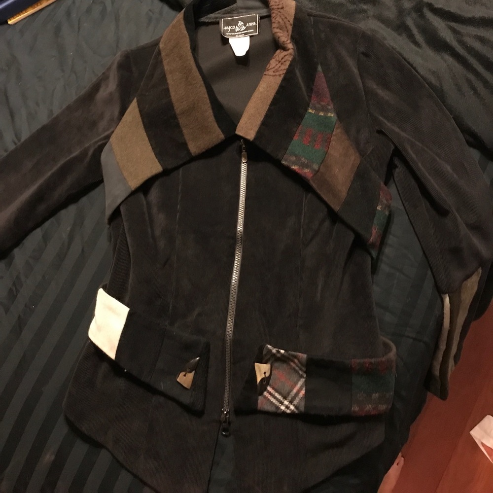 Cute corduroy jacket with patches